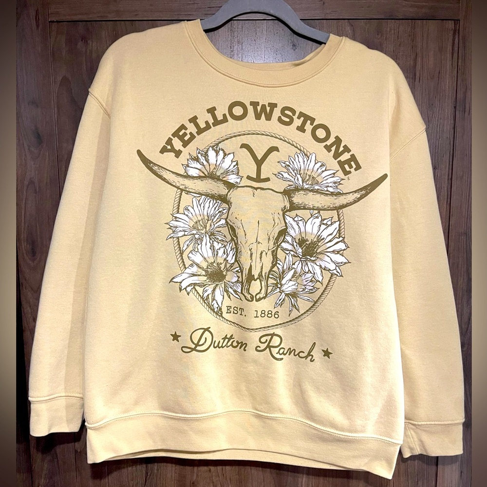 Size L Long Sleeve Yellowstone Pullover Sweater